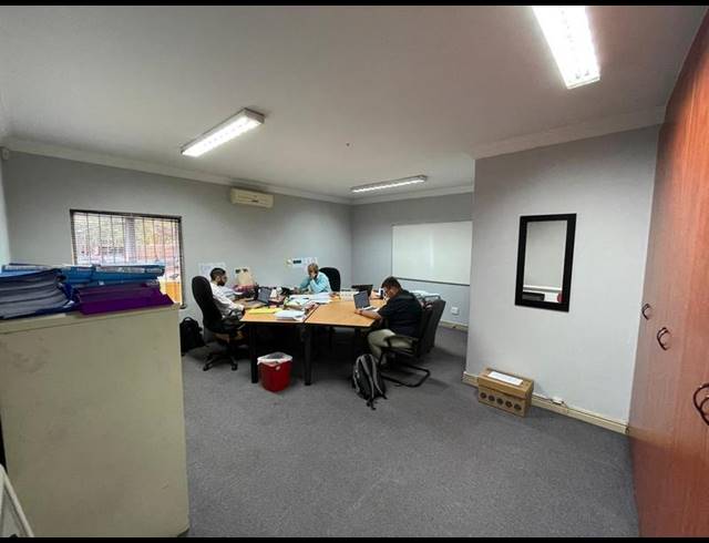 BUSINESS FOR SALE IN CLUBVIEW